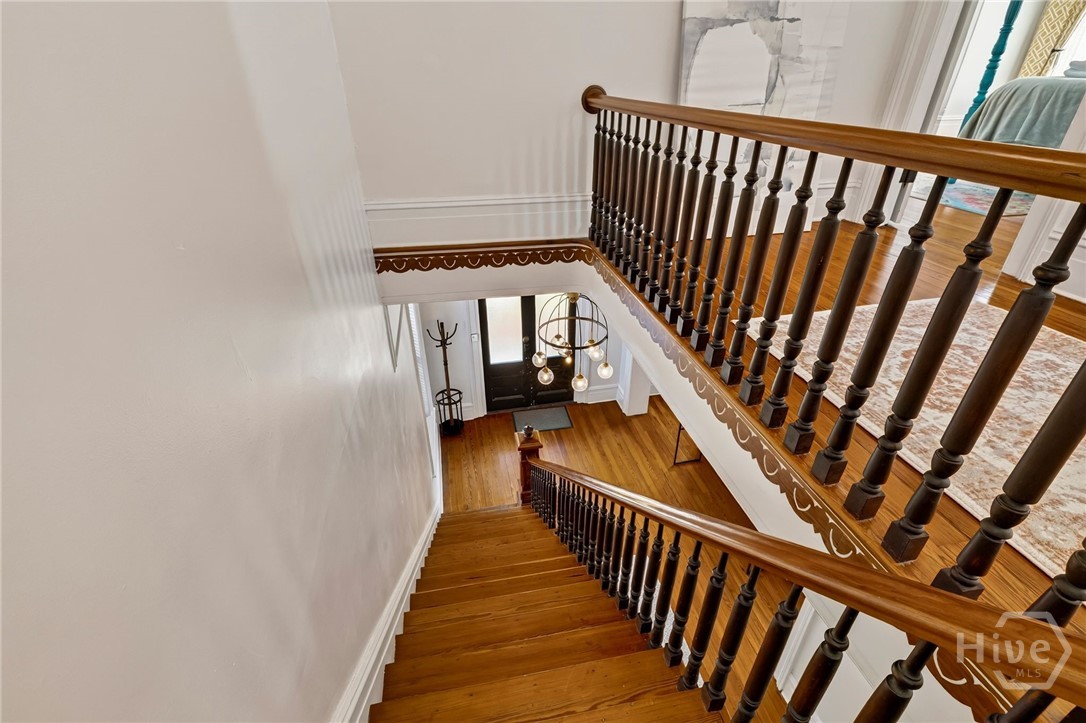 17 W Park Avenue Property Photo 10