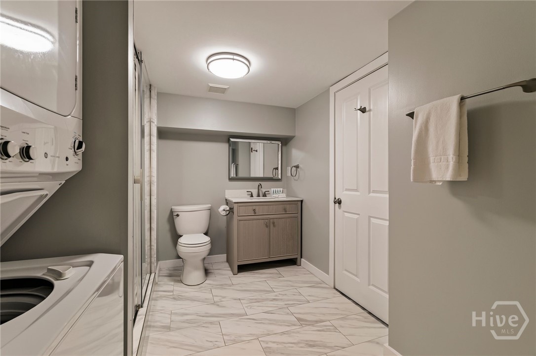 17 W Park Avenue Property Photo 27