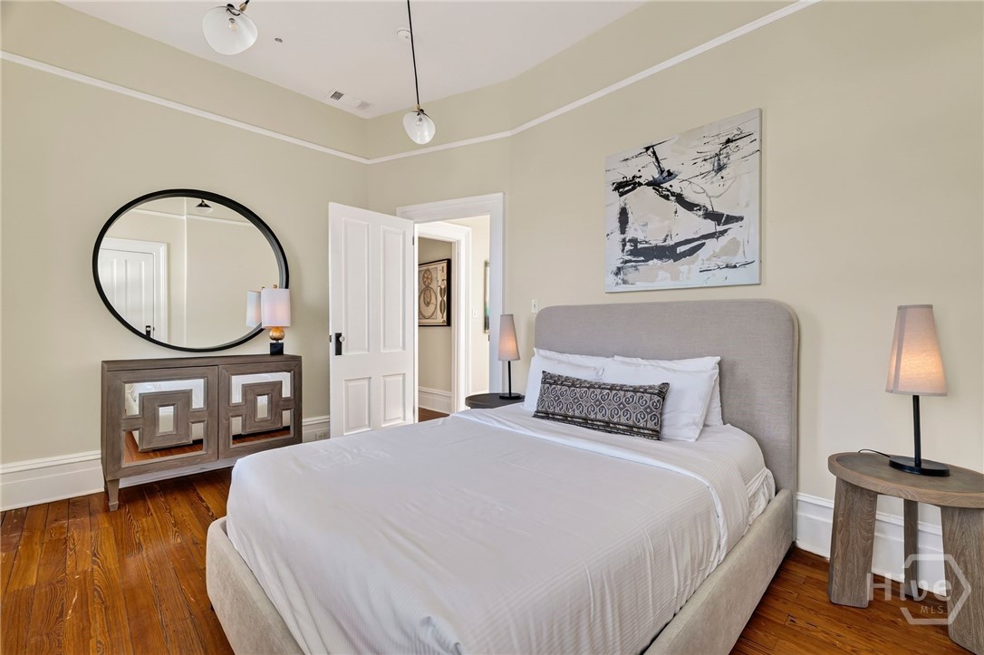 17 W Park Avenue Property Photo 37