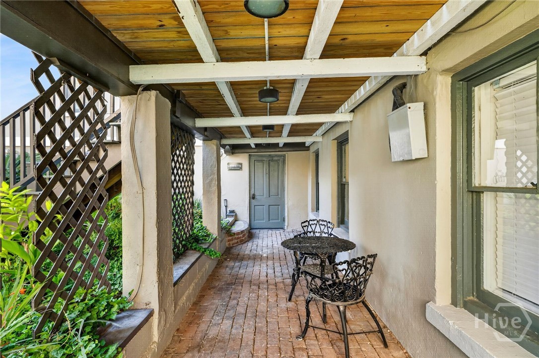 17 W Park Avenue Property Photo 40