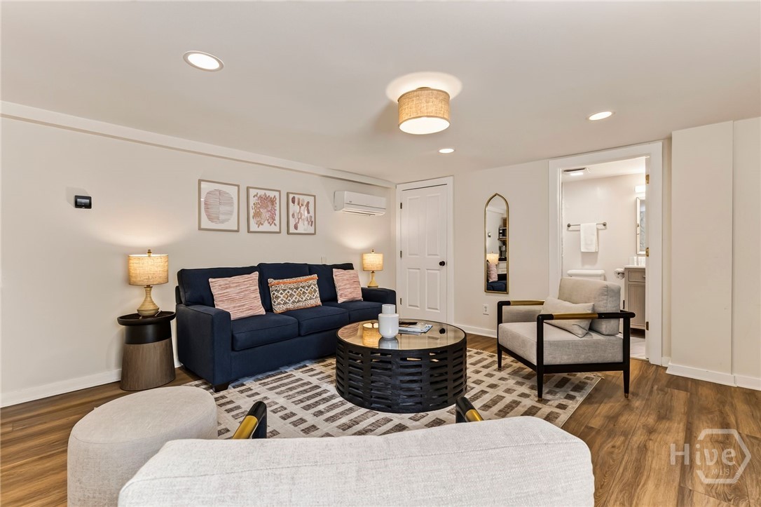 17 W Park Avenue Property Photo 42