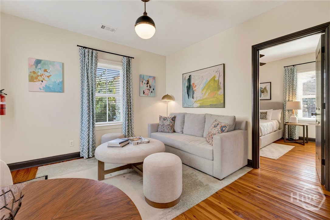 17 W Park Avenue Property Photo 46