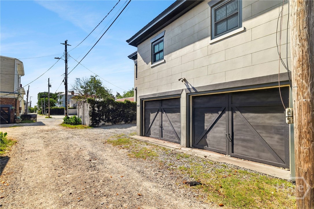 17 W Park Avenue Property Photo 53
