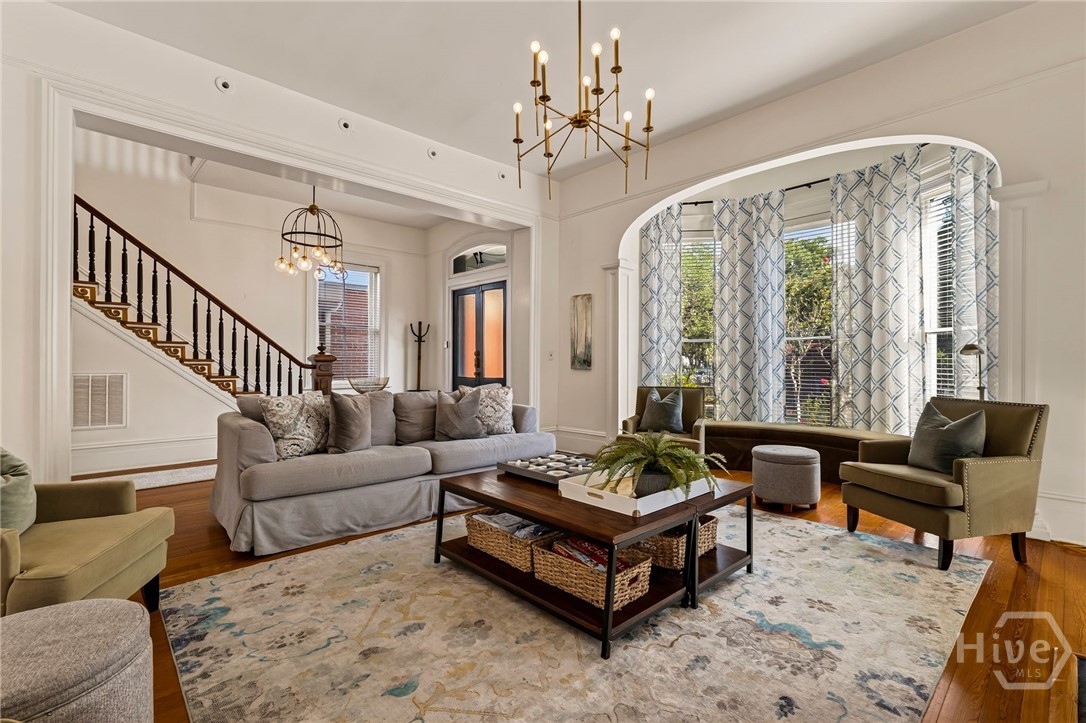 17 W Park Avenue Property Photo 5