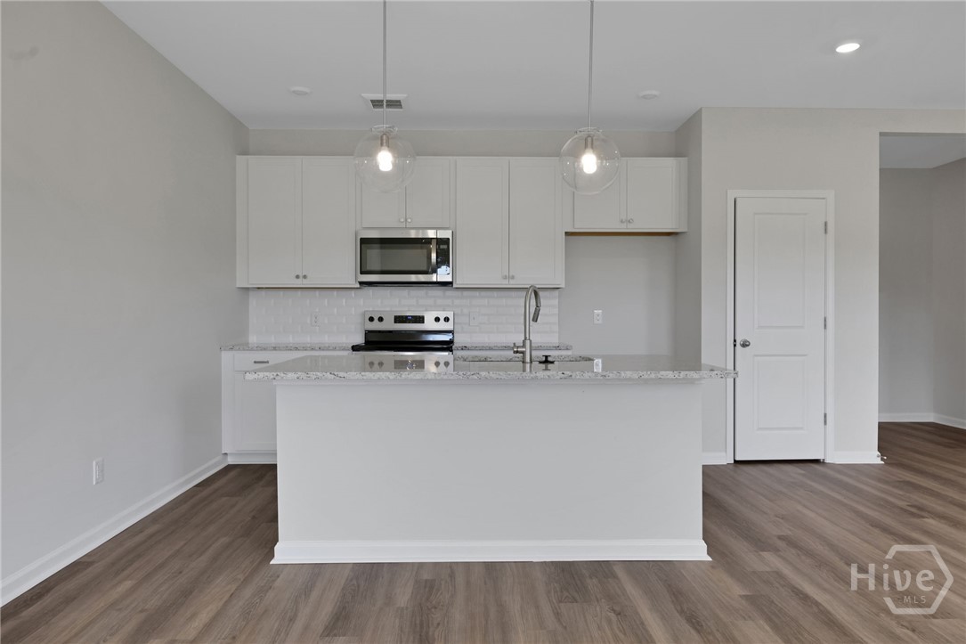 246 Green Meadow Drive Property Photo 13
