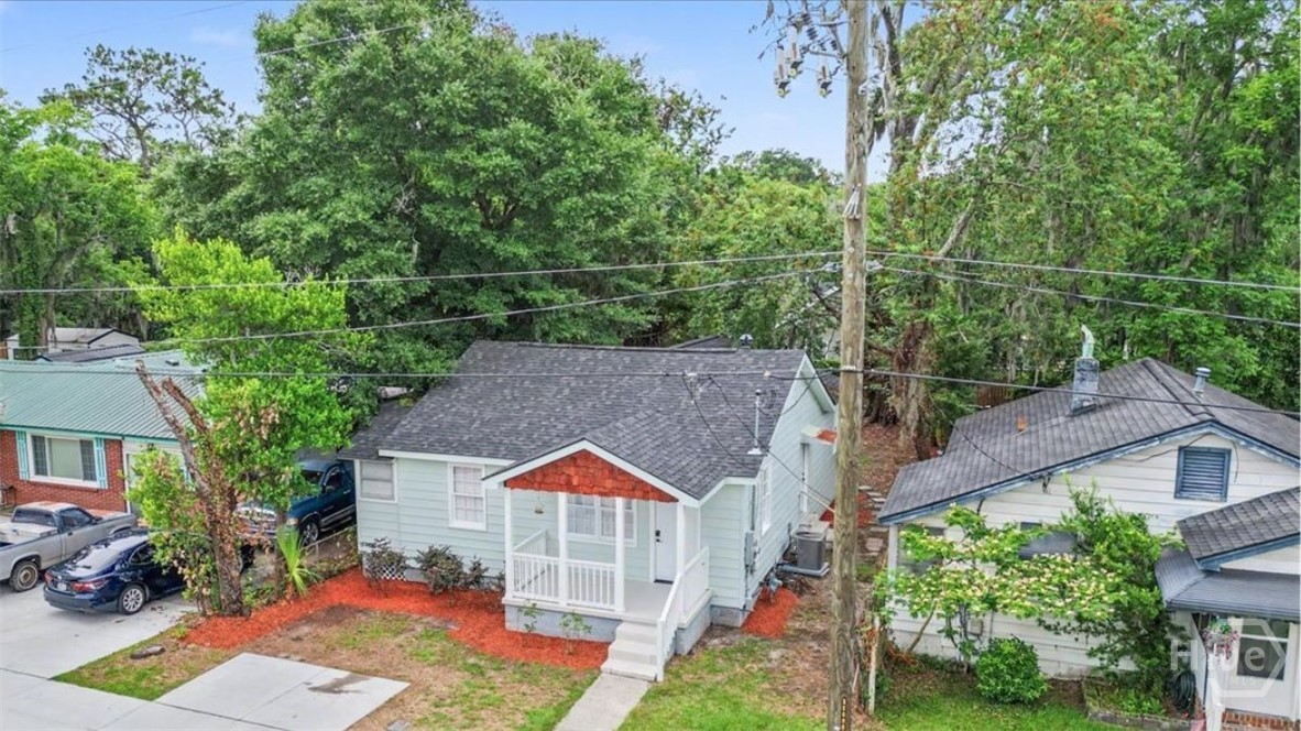 2109 Delesseps Avenue Property Photo 1