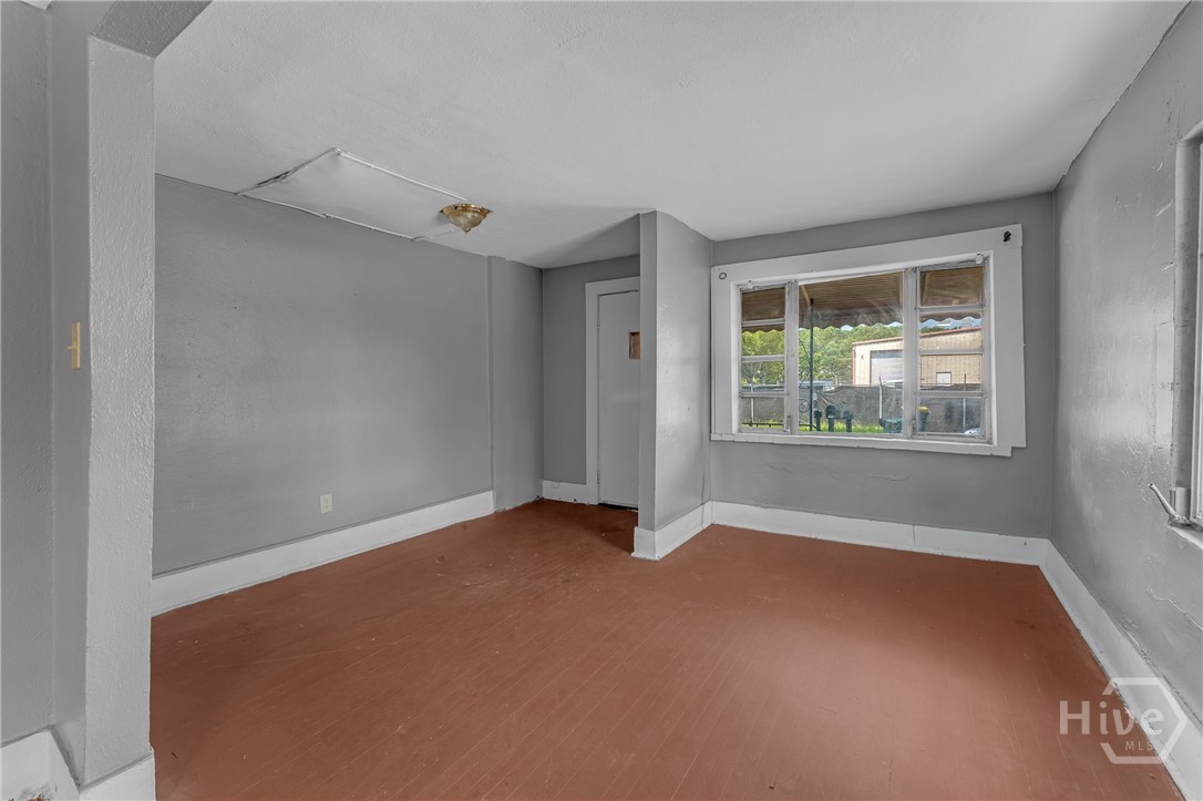 3112 Dawes Avenue 3116 Property Photo 7