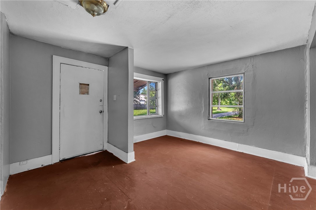 3112 Dawes Avenue 3116 Property Photo 9
