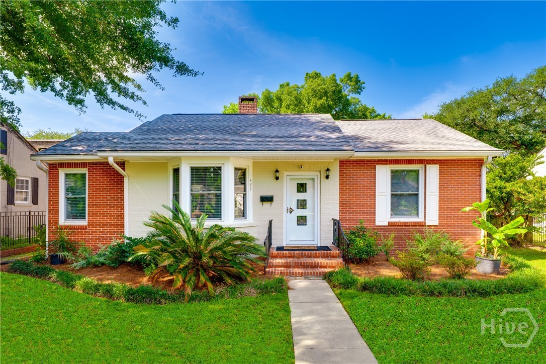 429 Columbus Drive Property Photo 1