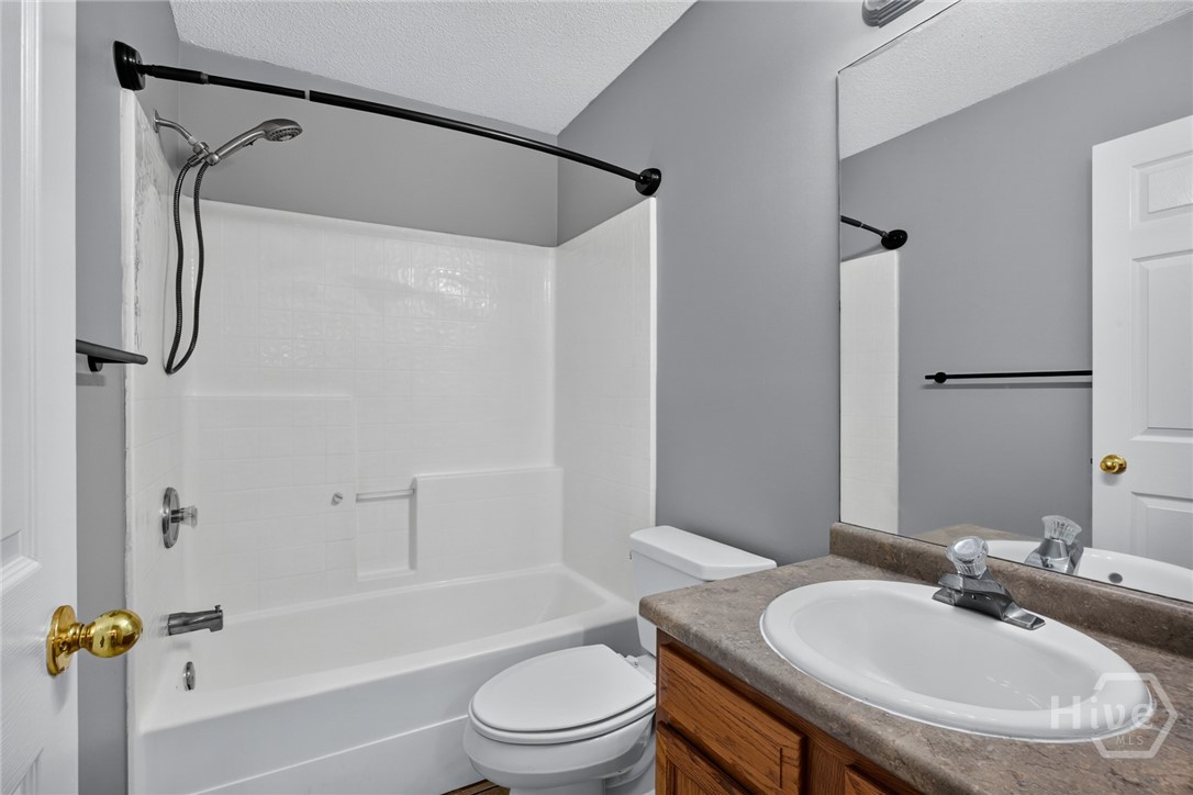 103 Crossing Circle Property Photo 16