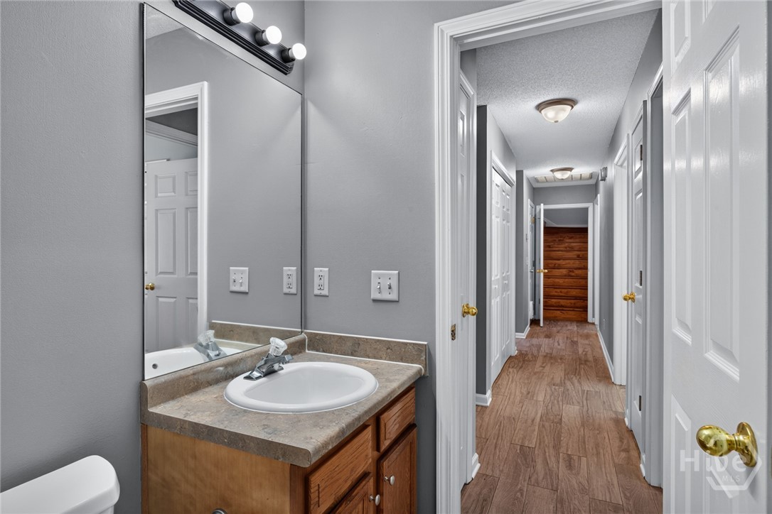 103 Crossing Circle Property Photo 17