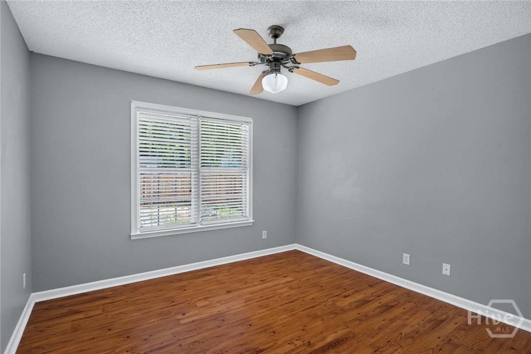 103 Crossing Circle Property Photo 18