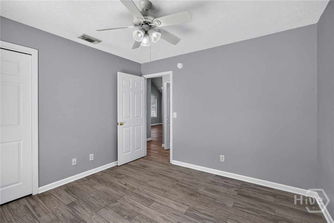 103 Crossing Circle Property Photo 24