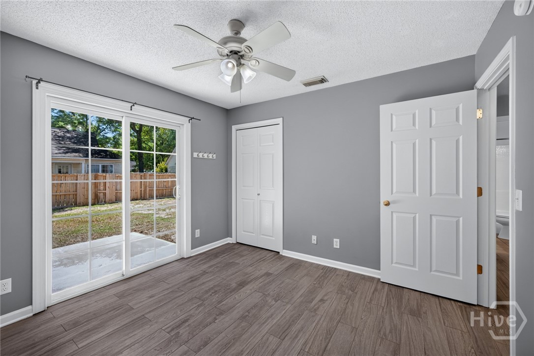 103 Crossing Circle Property Photo 25