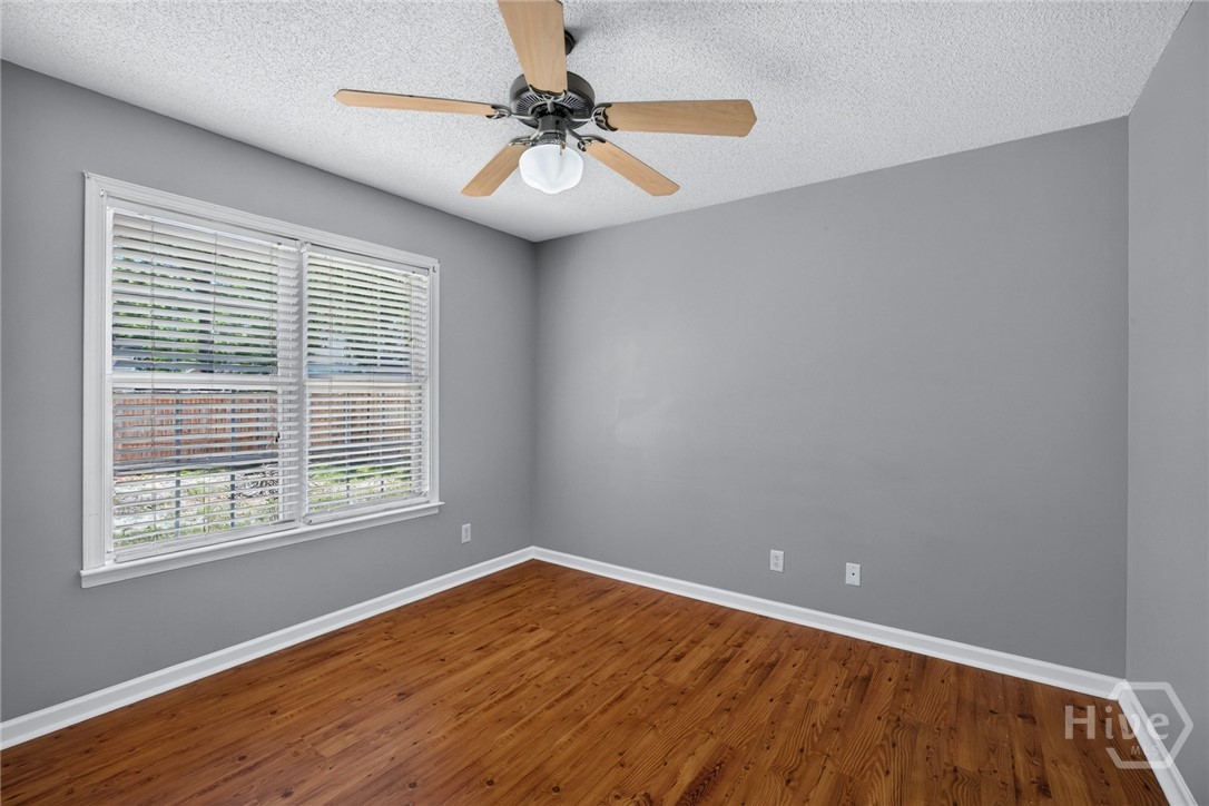 103 Crossing Circle Property Photo 27