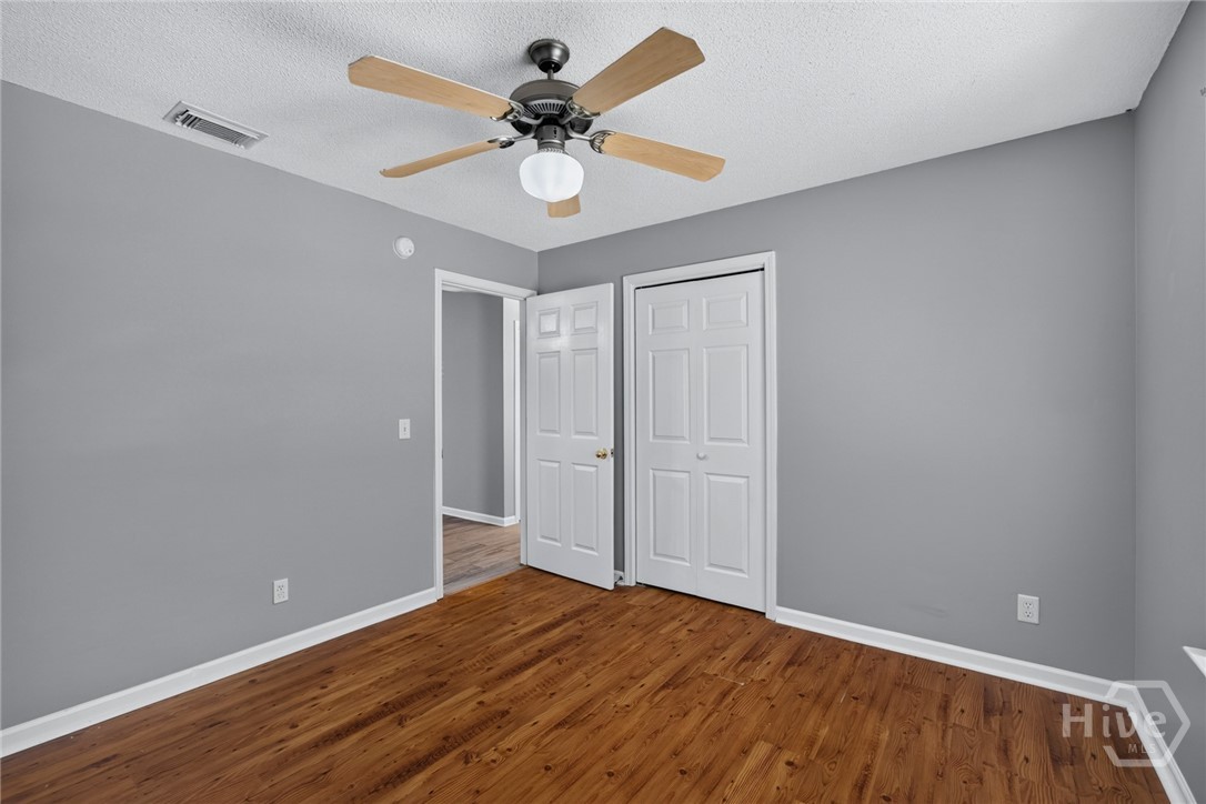 103 Crossing Circle Property Photo 28