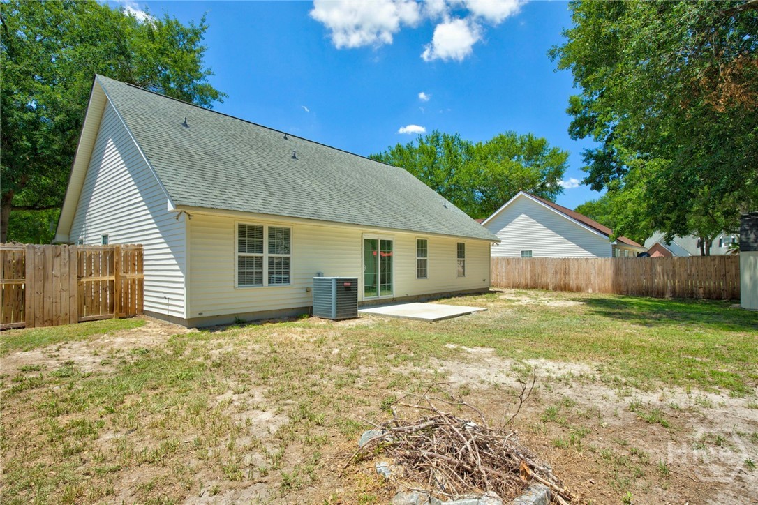 103 Crossing Circle Property Photo 45