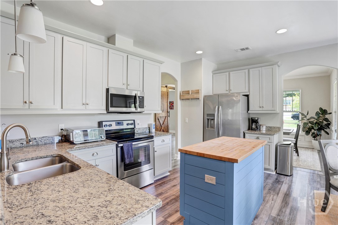 7 Gresham Lane Property Photo 22