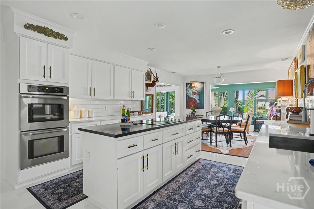 2 Mackay Lane Property Photo 8