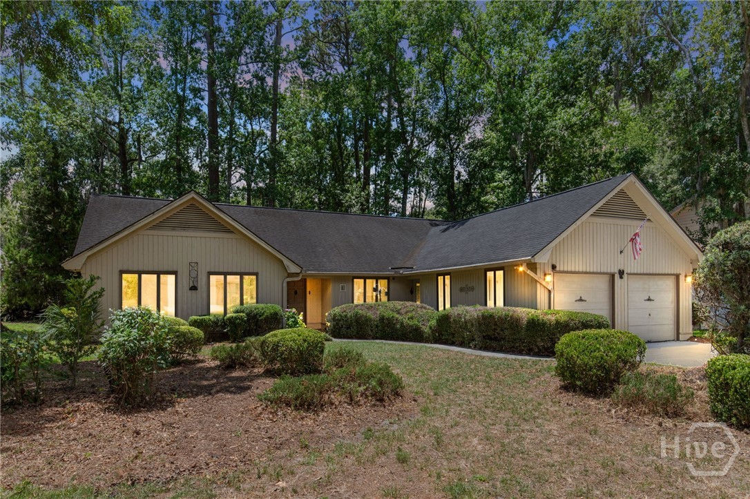 6 Cove Drive Property Photo 2