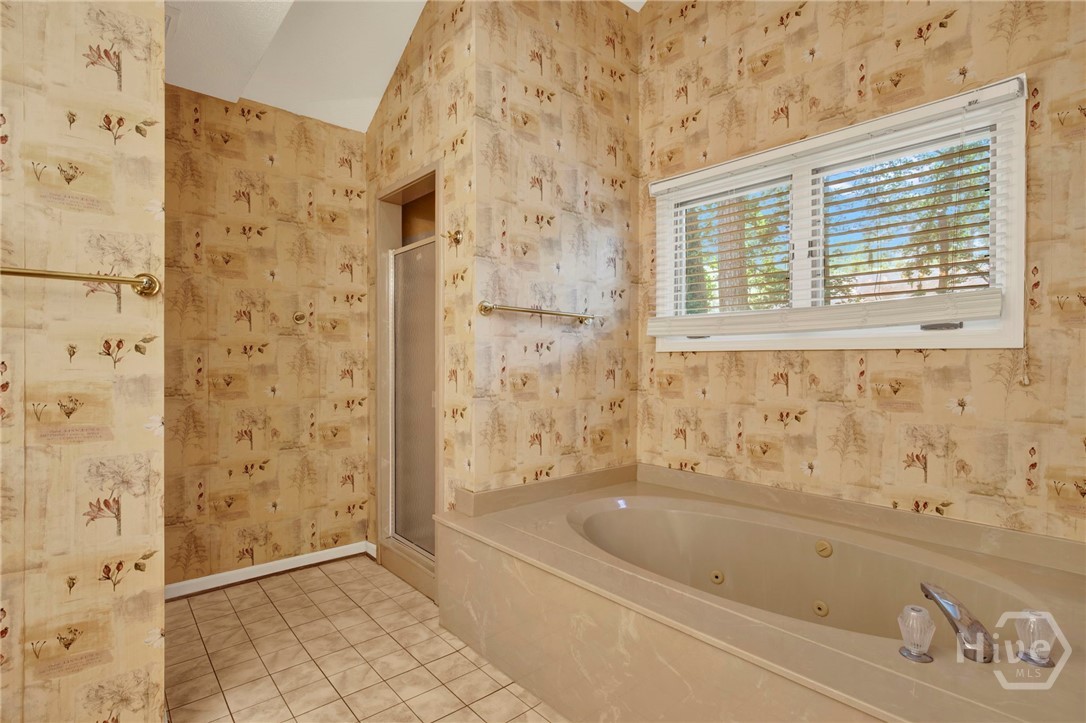 6 Cove Drive Property Photo 19