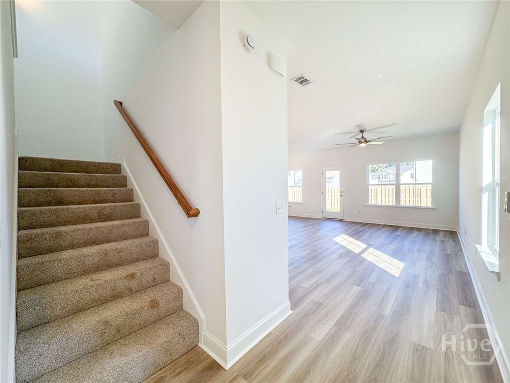 190 Hamilton Drive Property Photo 4
