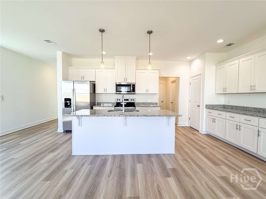 190 Hamilton Drive Property Photo 12