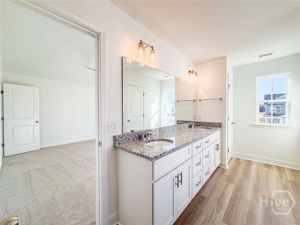 190 Hamilton Drive Property Photo 17