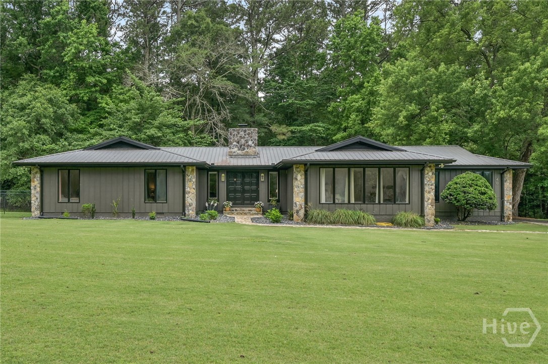 40 Round Lake Road