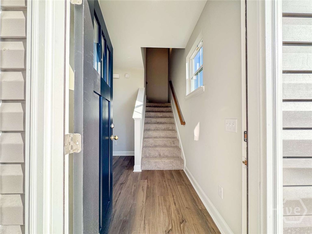 178 Hamilton Drive Property Photo 3