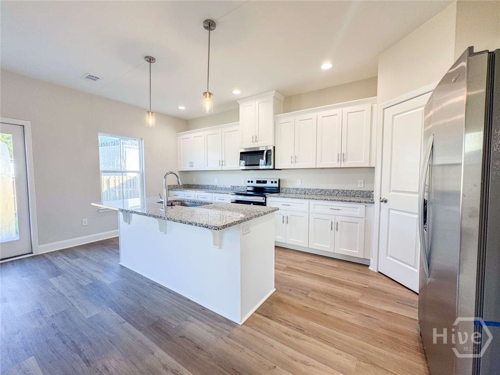178 Hamilton Drive Property Photo 8