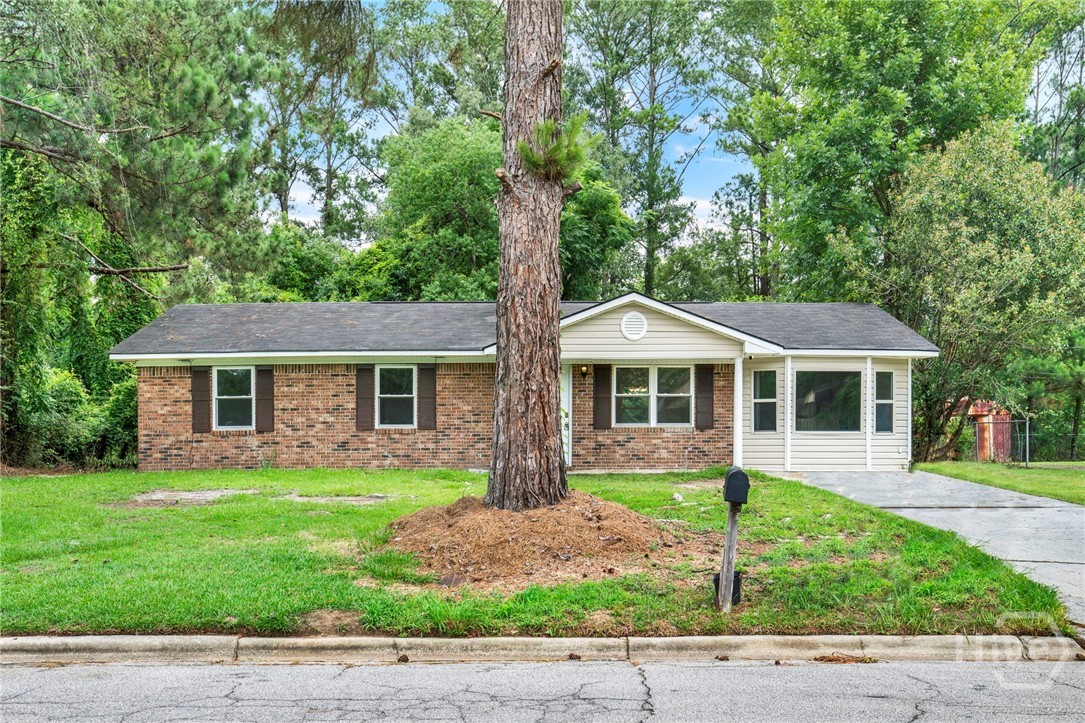 300 Garden Acres Way Property Photo 1