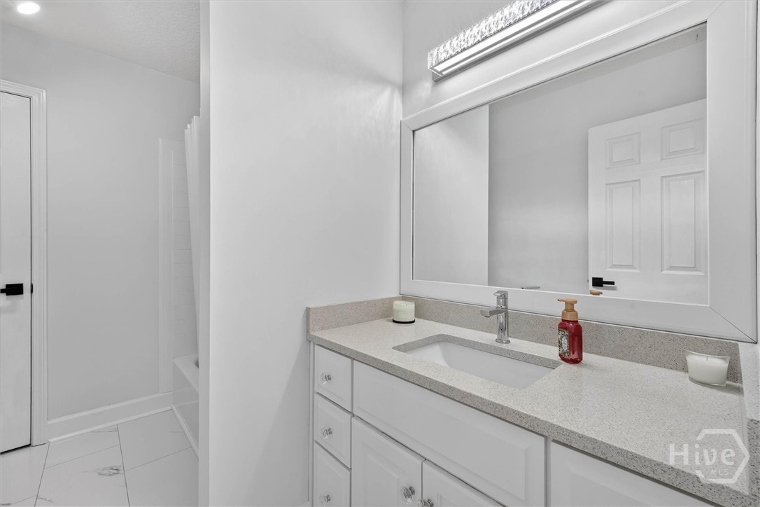 176 Cathy Lane Property Photo 26