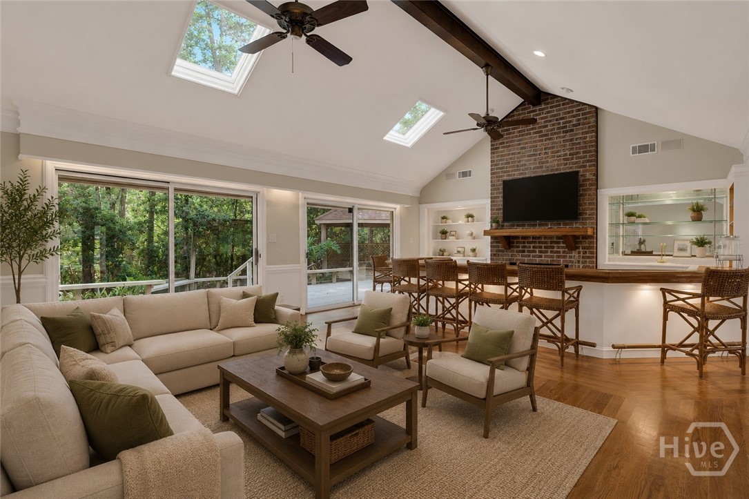 7 Planters Lane Property Photo 2
