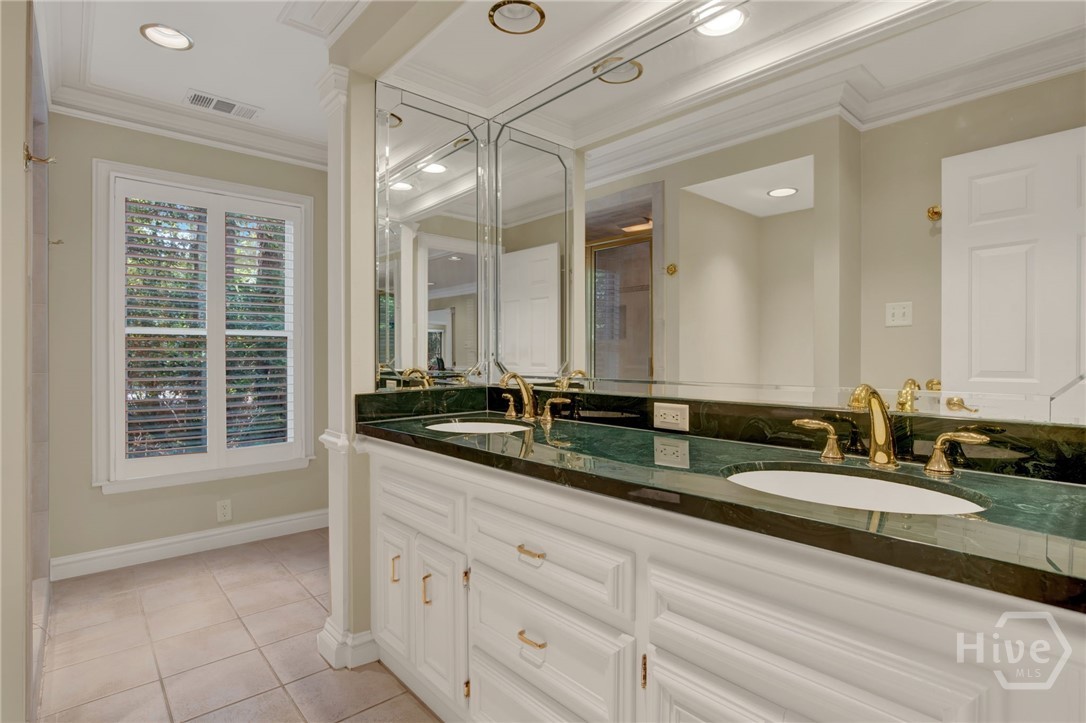7 Planters Lane Property Photo 24