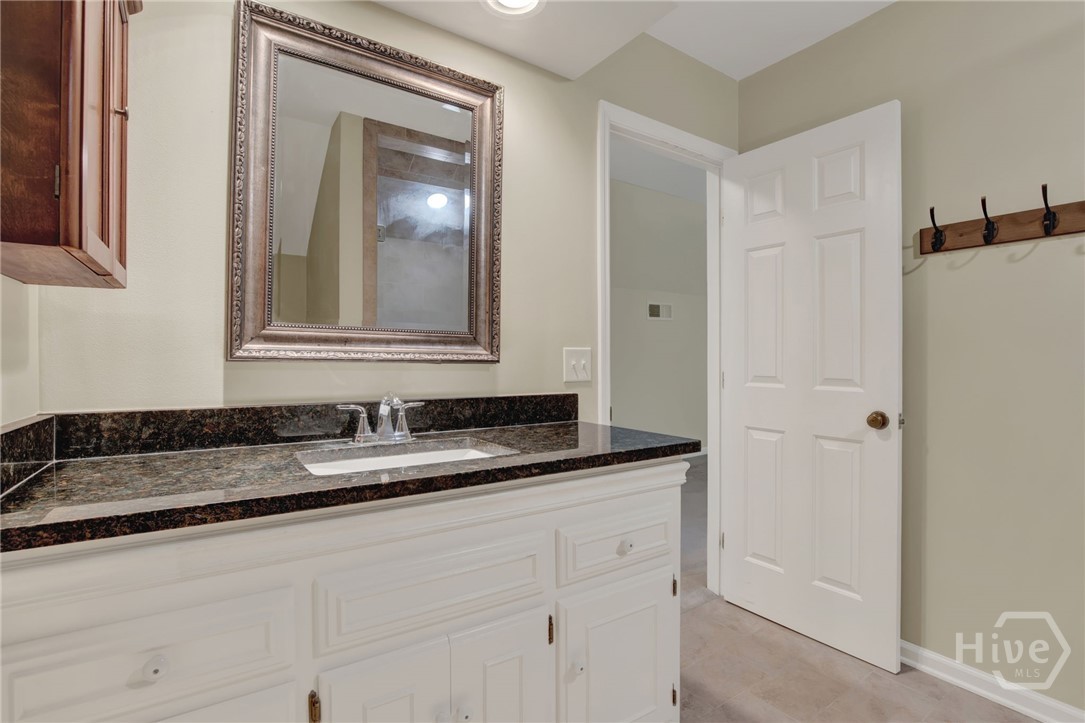 7 Planters Lane Property Photo 28