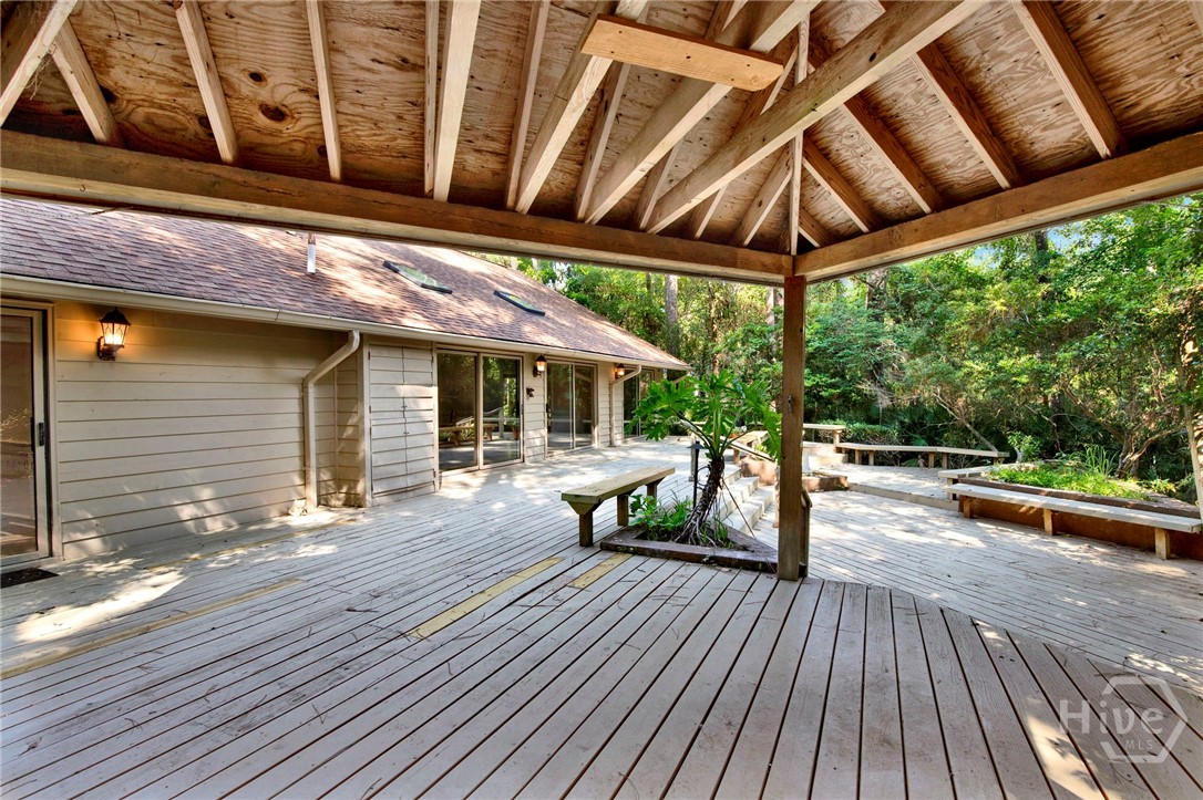 7 Planters Lane Property Photo 34