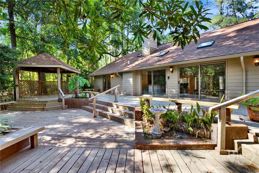 7 Planters Lane Property Photo 38