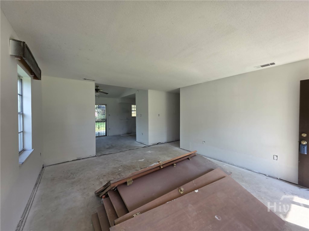 4407 Liberty Parkway Property Photo 5