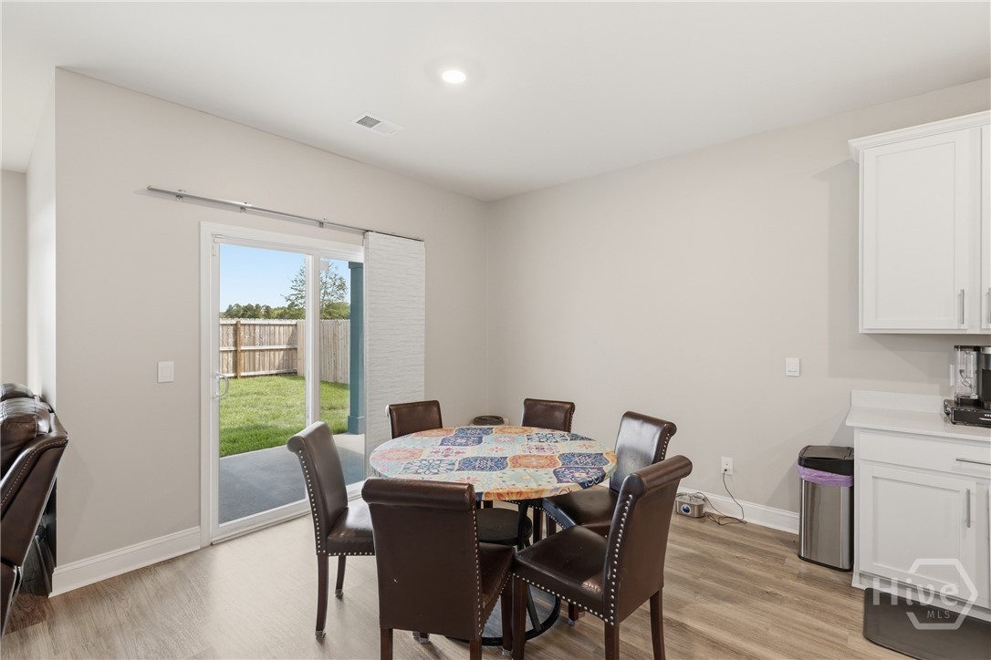 110 Grove Drive Property Photo 12