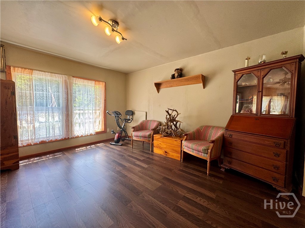 668 Henderson Road Property Photo 7