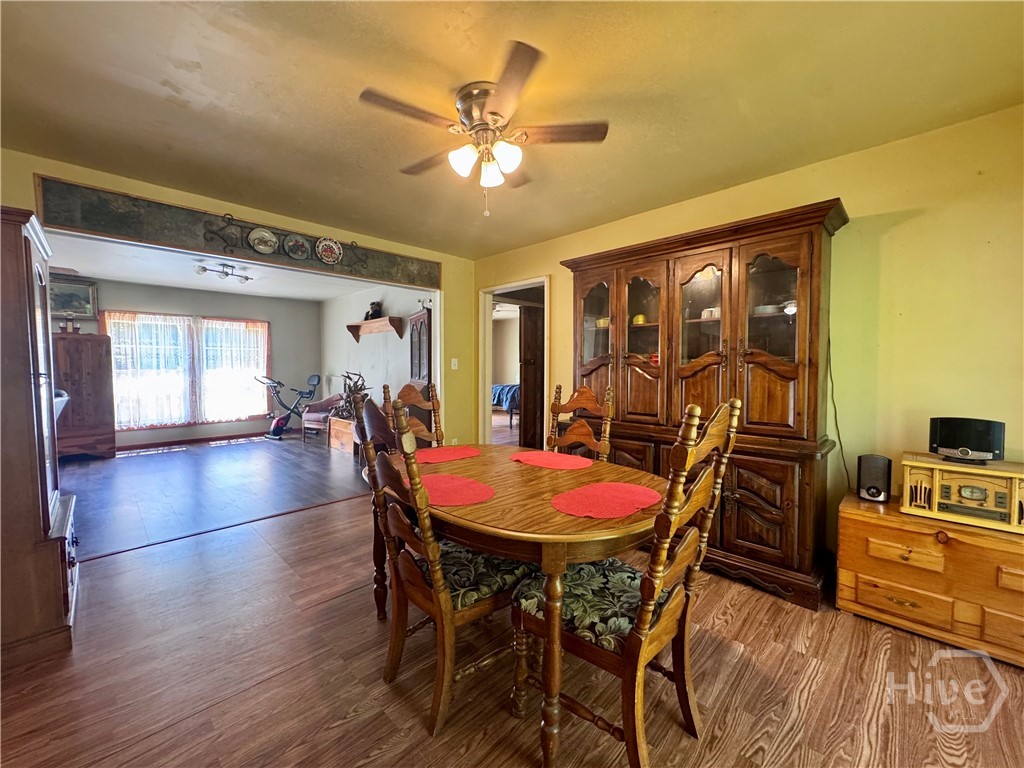 668 Henderson Road Property Photo 8