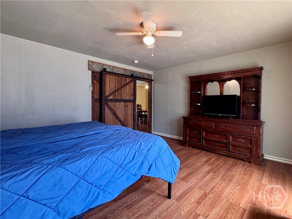 668 Henderson Road Property Photo 16
