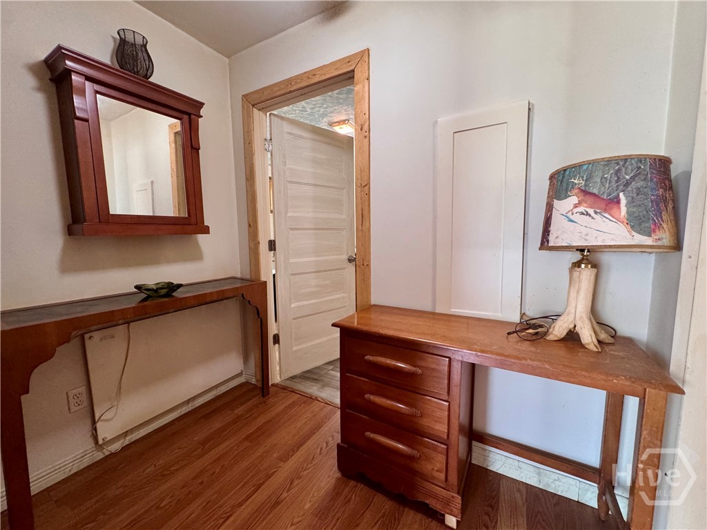 668 Henderson Road Property Photo 19