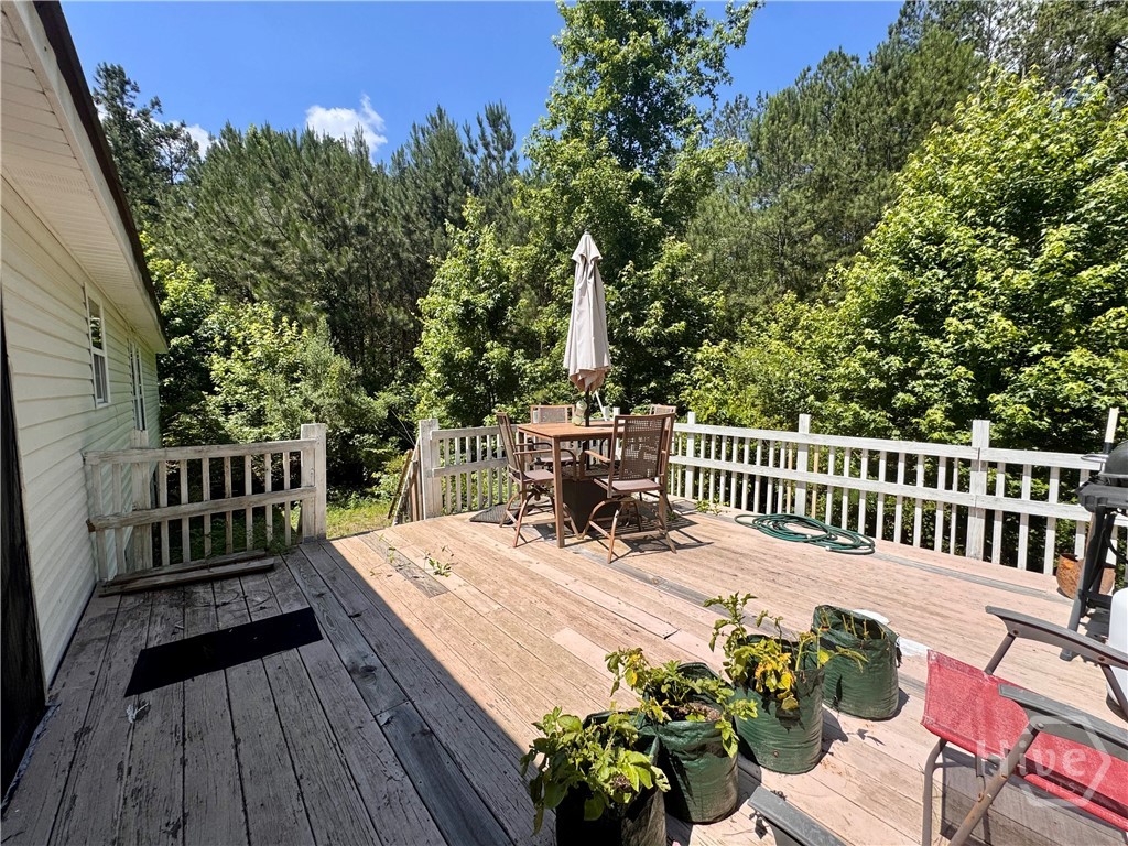 668 Henderson Road Property Photo 20