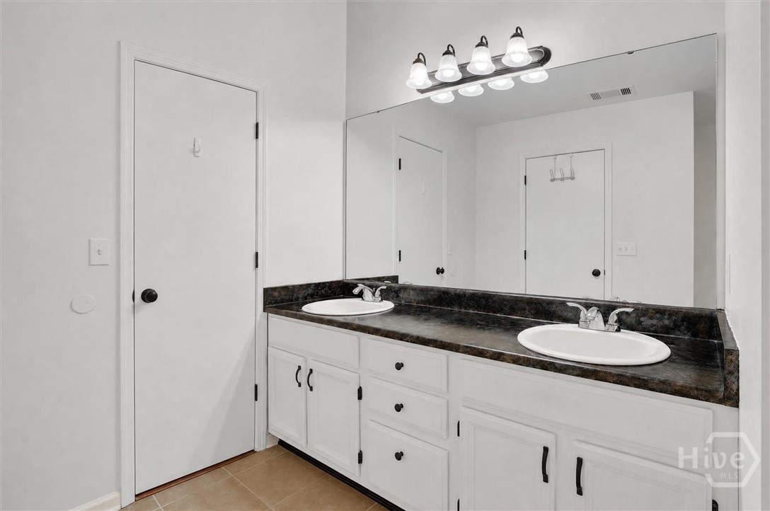 35 Cutler Drive Property Photo 27