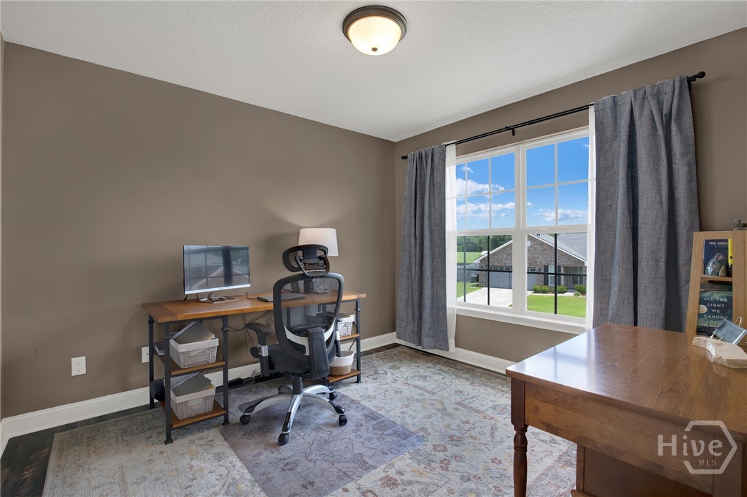 384 Manchester Court Property Photo 24
