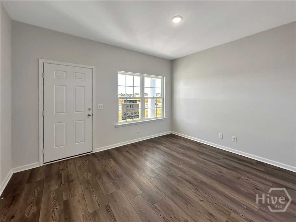 156 Quail Run Way Se Property Photo 2