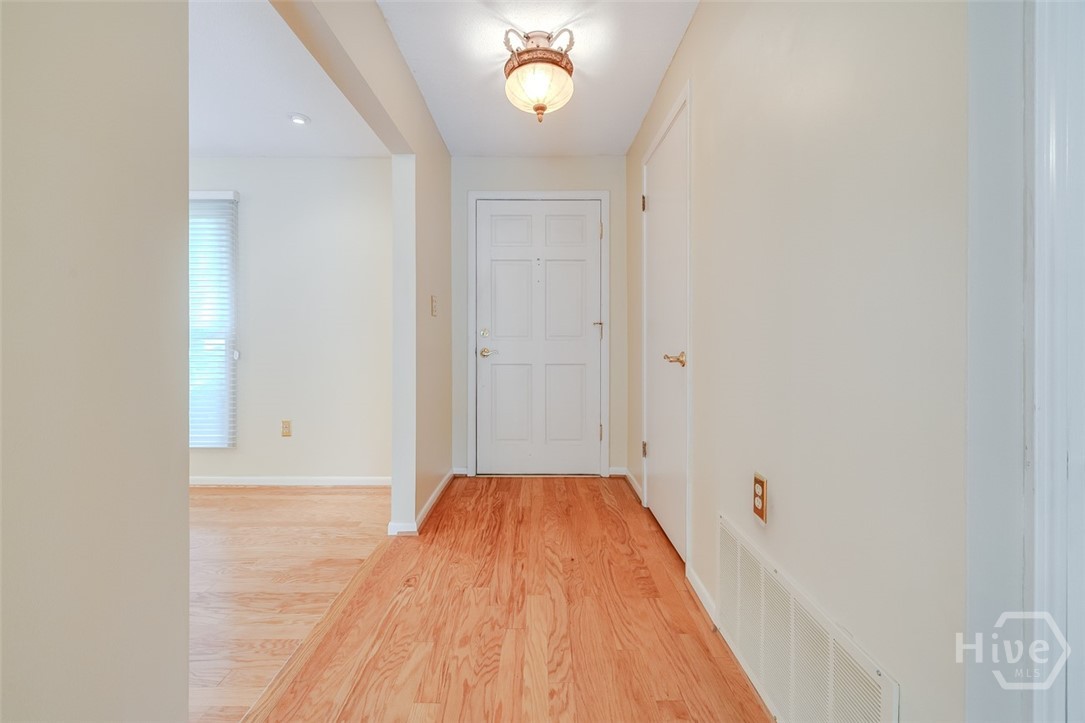 22 River Oaks Road Property Photo 5