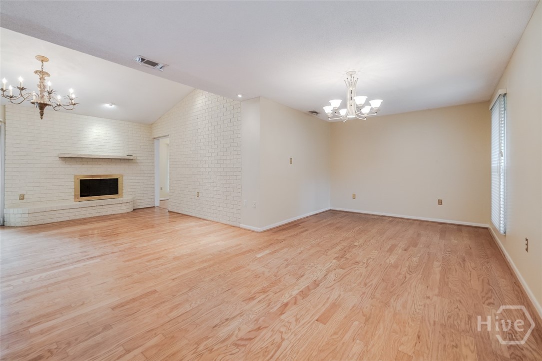 22 River Oaks Road Property Photo 6